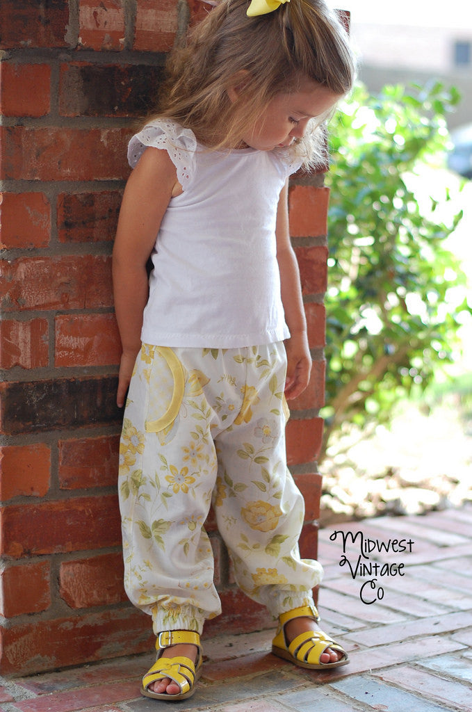 Baby Harem pants with fake pockets 0Y - 2Y - PDF PATTERN - PDF SEWING  PATTERNS FOR KIDS AND ADULTS - sewing fabrics and patterns by Olabela